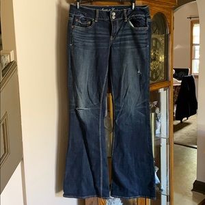 Worn 1x American Eagle Artist Jean size 8